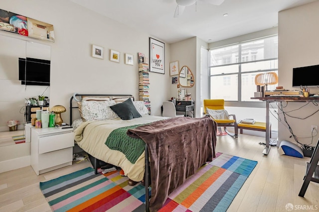 989 Sutter St Unit 2, San Francisco, CA 94109 - bedroom with light wood finished floors