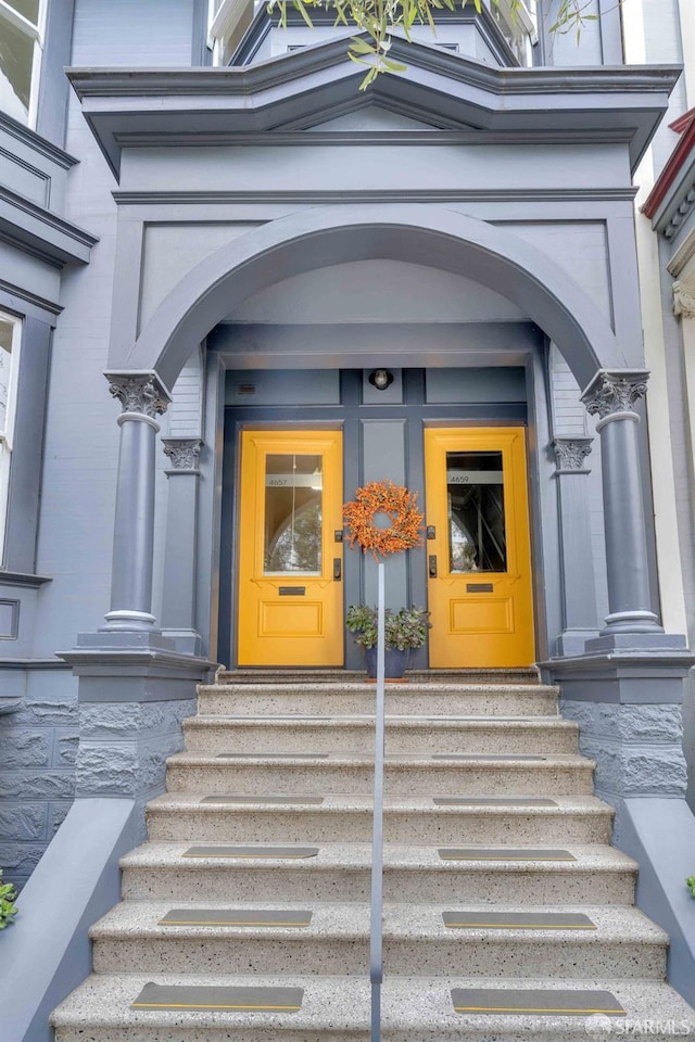 view of property entrance