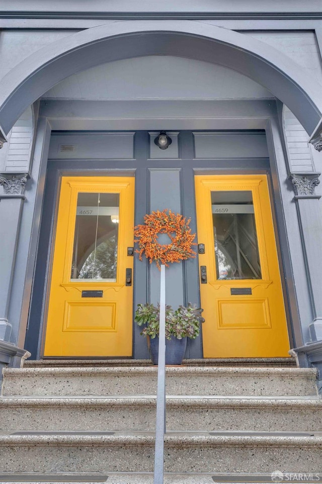 view of property entrance