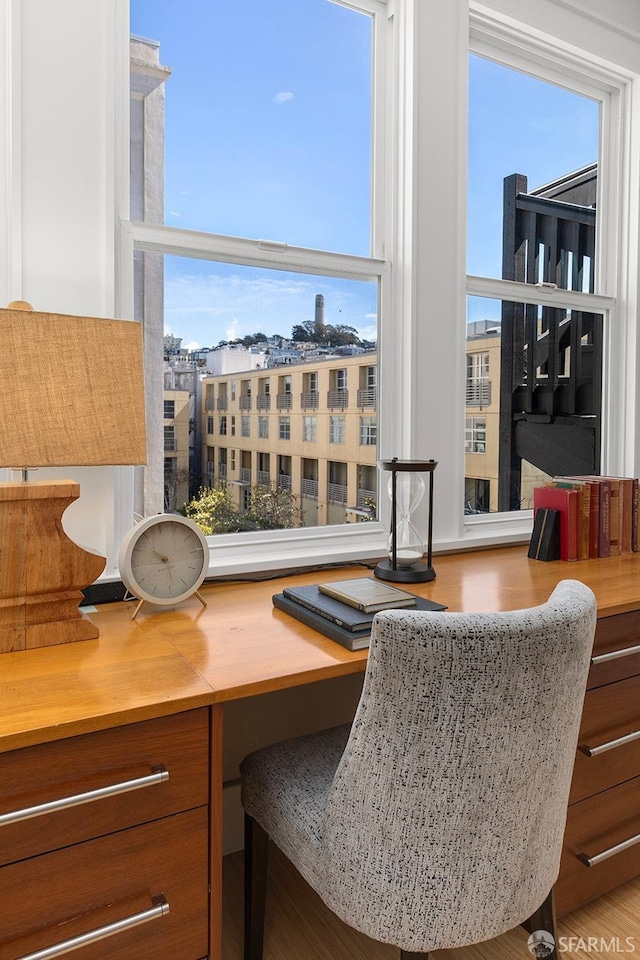 office featuring plenty of natural light and built in desk