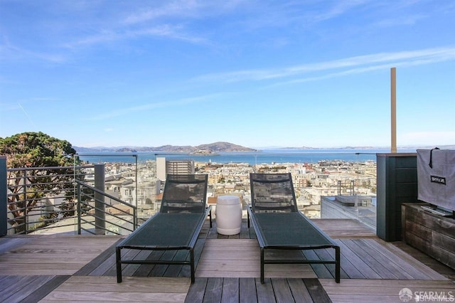 824 Green St, San Francisco, CA 94133 - wooden terrace featuring a water and mountain view