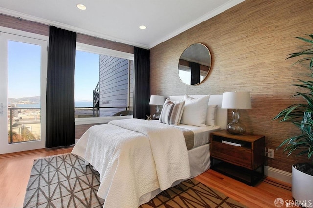 824 Green St, San Francisco, CA 94133 - bedroom featuring crown molding, wood finished floors, and recessed lighting