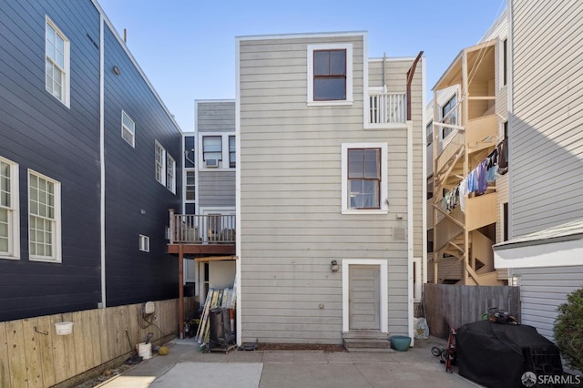 1063-1065 Sanchez St, San Francisco, CA 94114 - rear view of house