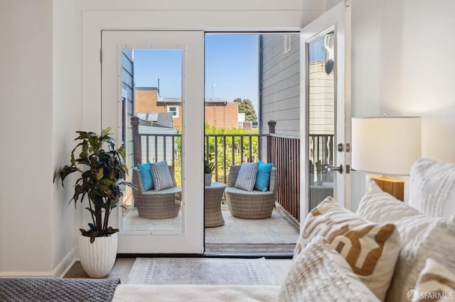 1063-1065 Sanchez St, San Francisco, CA 94114 - doorway with baseboards