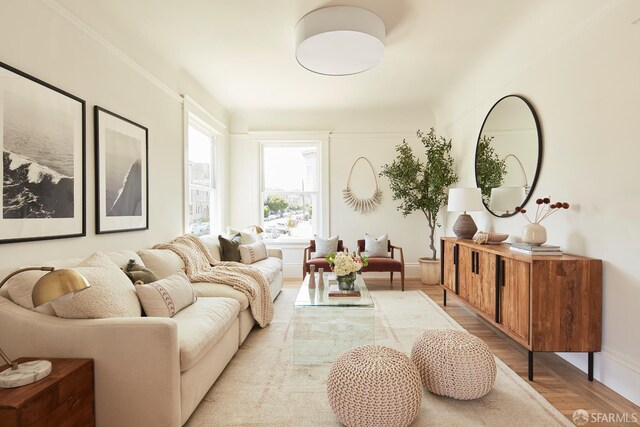 1600 Anza St, San Francisco, CA 94118 - living area with light wood-style flooring and baseboards