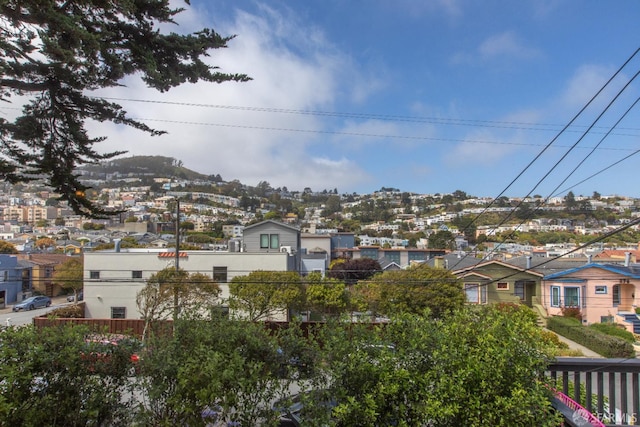 287 Staples Ave, San Francisco, CA 94112 - exterior space with a residential view