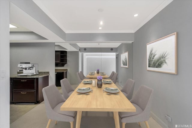 dining space with recessed lighting, baseboards, and ornamental molding