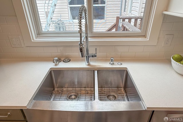 241 Lily St Unit B, San Francisco, CA 94102 - kitchen view of backsplash