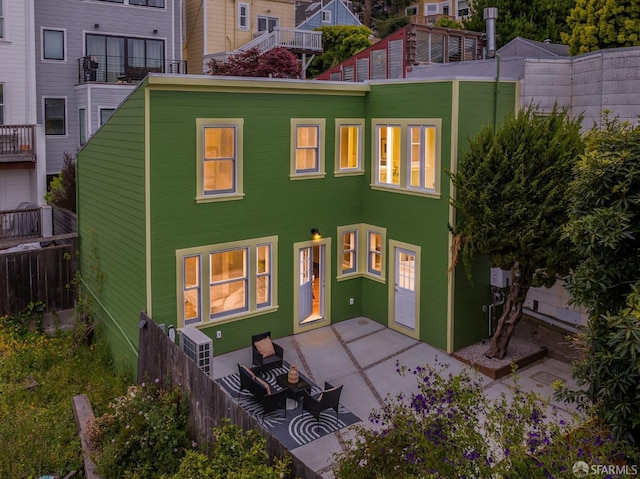 152-154 Ord St, San Francisco, CA 94114 - view of front of property featuring fence