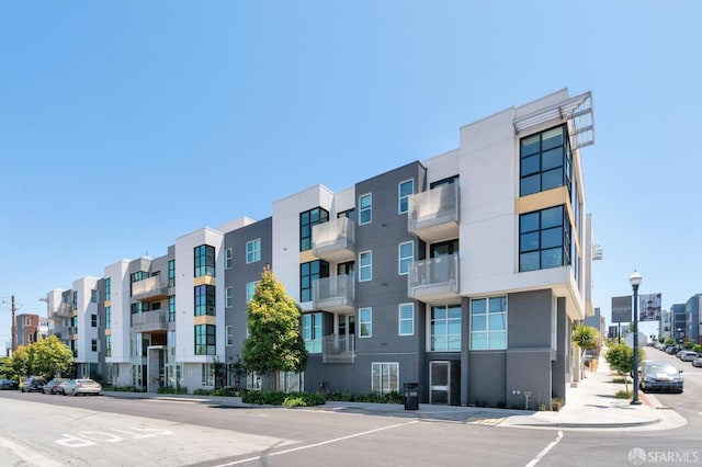 451 Donahue St Unit 418, San Francisco, CA 94124 - photo 1