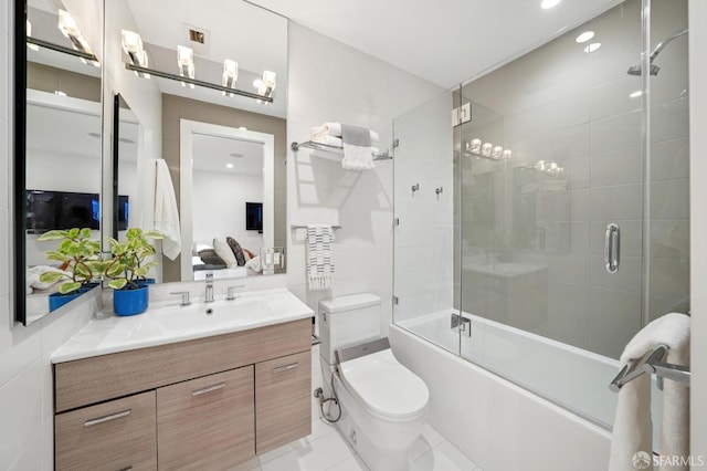 392 Corbett Ave, San Francisco, CA 94114 - ensuite bathroom with vanity, enclosed tub / shower combo, and tile patterned flooring