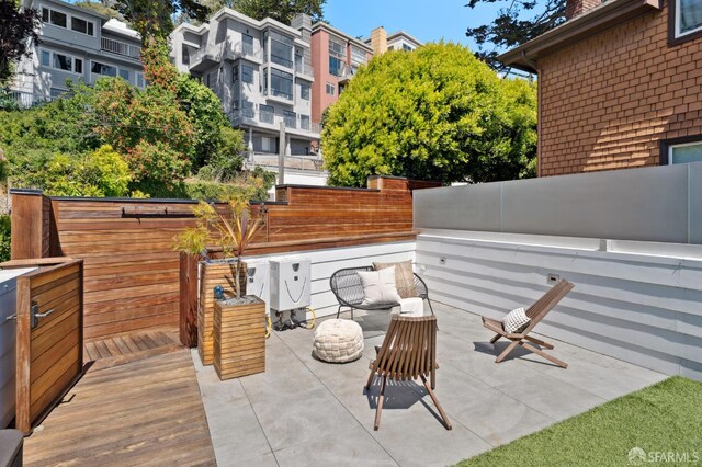 392 Corbett Ave, San Francisco, CA 94114 - view of patio