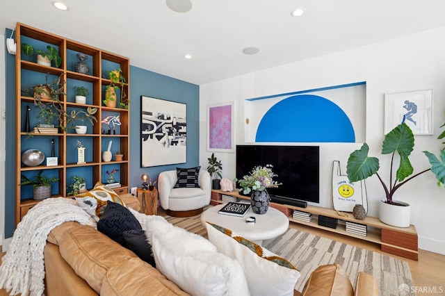 392 Corbett Ave, San Francisco, CA 94114 - living area with wood finished floors and recessed lighting