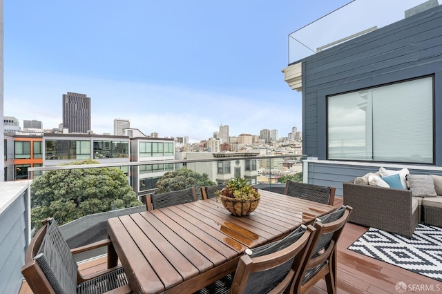 balcony featuring an outdoor hangout area