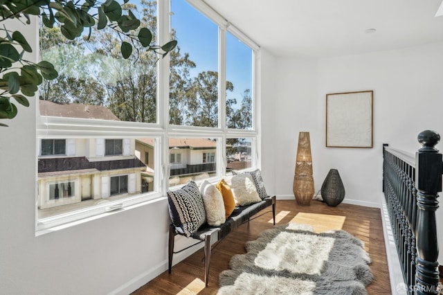 302 Warren Dr, San Francisco, CA 94131 - living area with wood finished floors