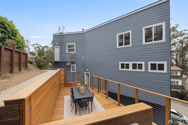 302 Warren Dr, San Francisco, CA 94131 - view of wooden terrace