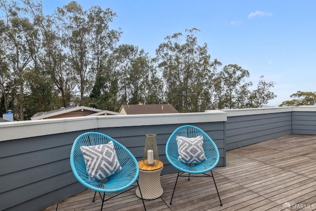 302 Warren Dr, San Francisco, CA 94131 - view of wooden terrace
