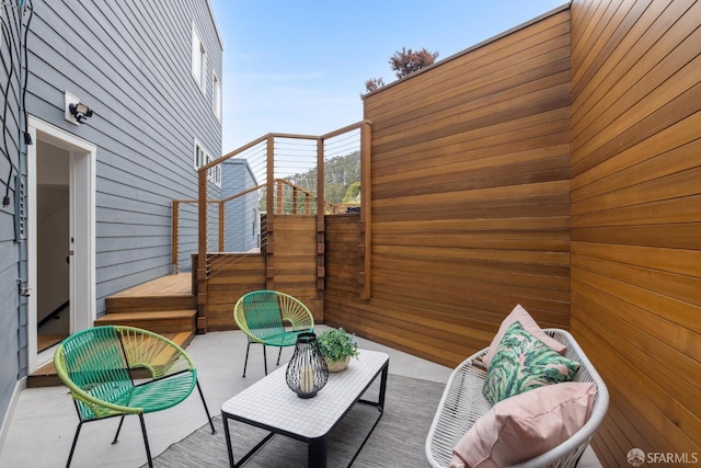 302 Warren Dr, San Francisco, CA 94131 - wooden terrace featuring a patio