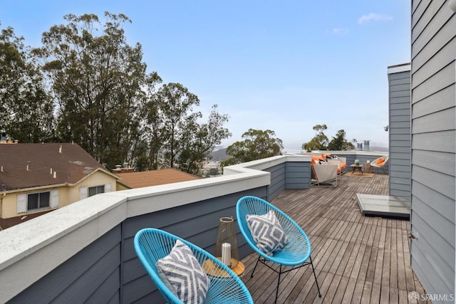 302 Warren Dr, San Francisco, CA 94131 - view of wooden terrace