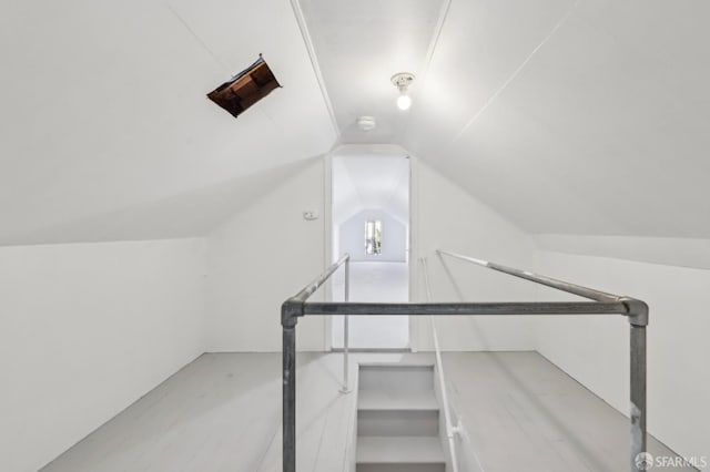 1527 Palou Ave, San Francisco, CA 94124 - bonus room with vaulted ceiling