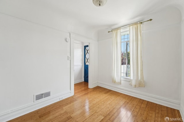 1527 Palou Ave, San Francisco, CA 94124 - empty room with hardwood / wood-style flooring and baseboards