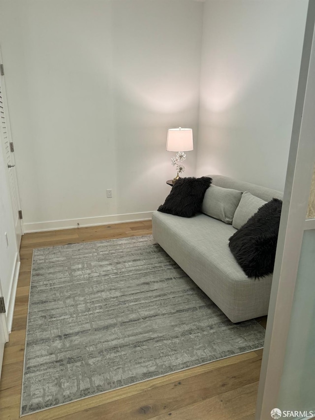 333 Beale St Unit 6J, San Francisco, CA 94105 - living room featuring wood finished floors