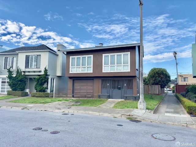 view of front facade with a garage