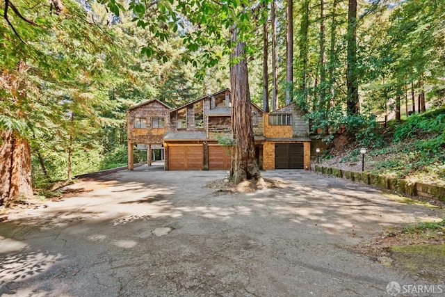 view of front of home with a garage