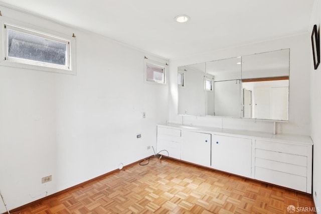 199 Edgewood Ave, San Francisco, CA 94117 - bathroom featuring vanity, recessed lighting, and baseboards
