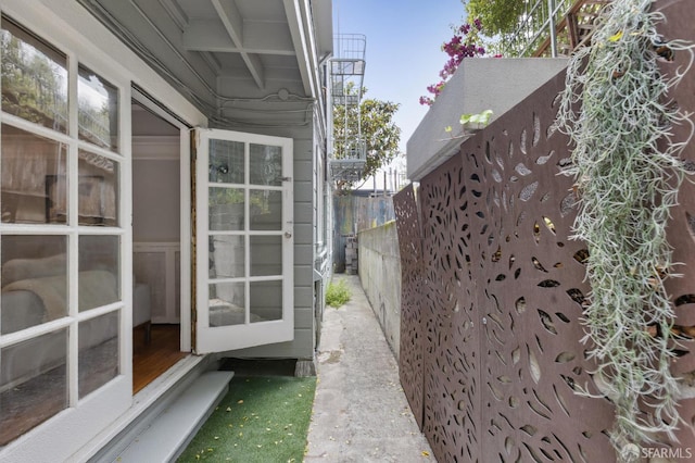 1250 Vallejo St Unit 8, San Francisco, CA 94109 - view of side of home