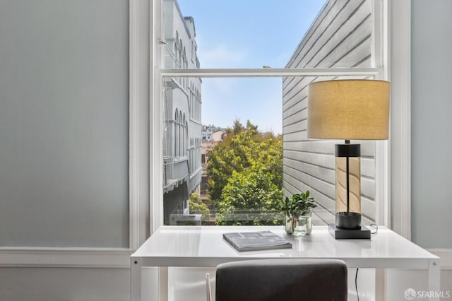 1250 Vallejo St Unit 8, San Francisco, CA 94109 - detailed view of an office area