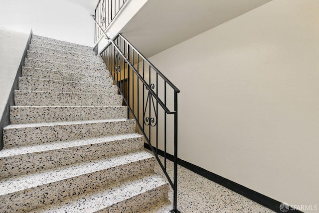 278 7th Ave, San Francisco, CA 94118 - stairway with baseboards