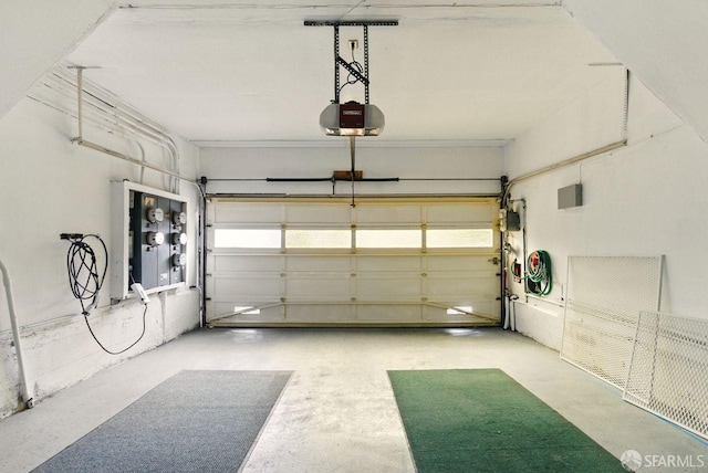 278 7th Ave, San Francisco, CA 94118 - garage with a garage door opener