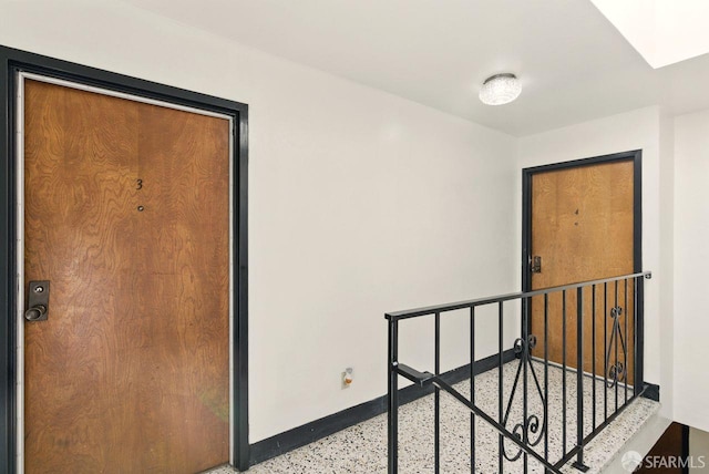 278 7th Ave, San Francisco, CA 94118 - corridor featuring an upstairs landing and speckle patterned floor