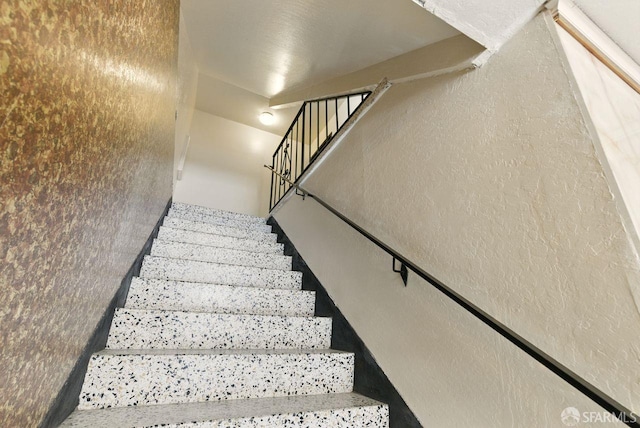 278 7th Ave, San Francisco, CA 94118 - stairway with a textured wall