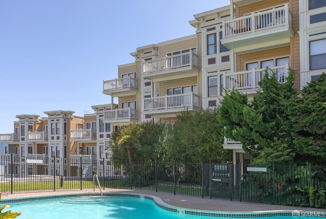 536 Wisconsin St, San Francisco, CA 94107 - view of community pool
