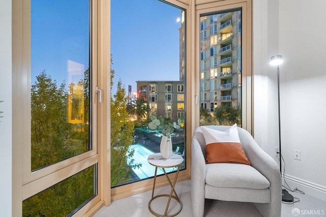88 King St Unit 520, San Francisco, CA 94107 - living area featuring baseboards and carpet