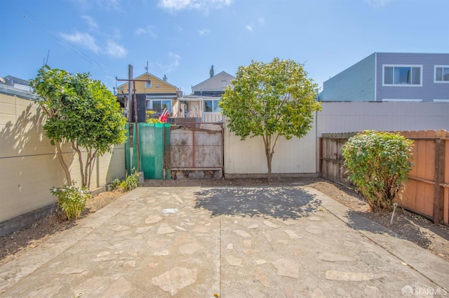 2567 Bryant St, San Francisco, CA 94110 - view of patio / terrace with a gate