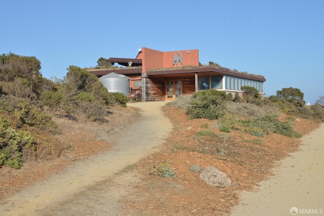 939 Innes Ave, San Francisco, CA 94124 - view of front of property with driveway
