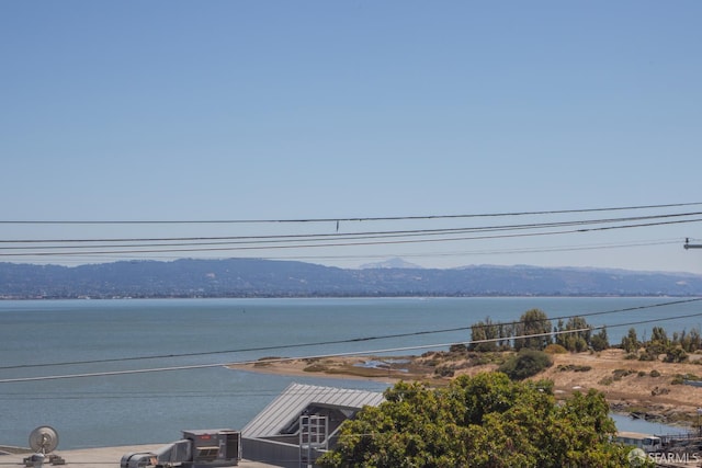 939 Innes Ave, San Francisco, CA 94124 - water view featuring a mountain backdrop