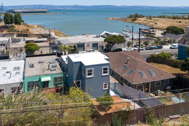 939 Innes Ave, San Francisco, CA 94124 - view of subject property with a nearby body of water