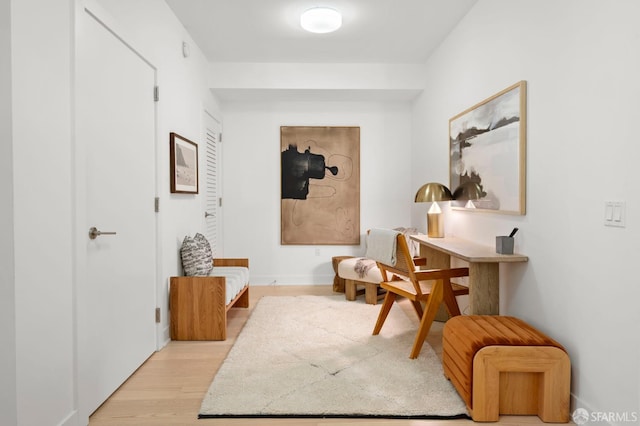 333 Beale St Unit 5I, San Francisco, CA 94105 - hallway with light wood-style flooring and baseboards