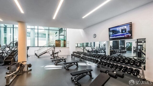 333 Beale St Unit 5I, San Francisco, CA 94105 - view of exercise room