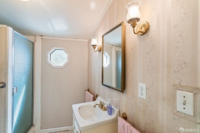 1075 Noe St, San Francisco, CA 94114 - bathroom featuring vanity and ornamental molding