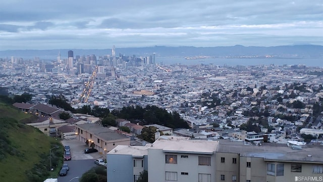 city view featuring a mountain view