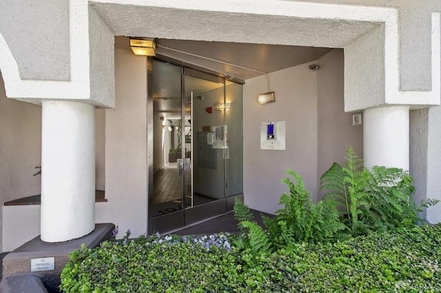 1945 Washington St Unit 412, San Francisco, CA 94109 - doorway to property featuring stucco siding