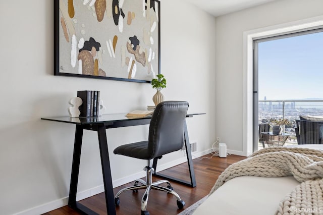 11 Perego Ter Unit 6, San Francisco, CA 94131 - home office featuring dark wood-type flooring and baseboards