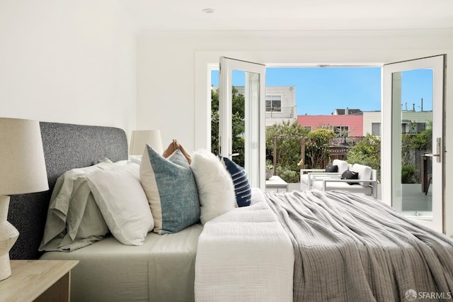 1643 43rd Ave, San Francisco, CA 94122 - bedroom with access to exterior and crown molding
