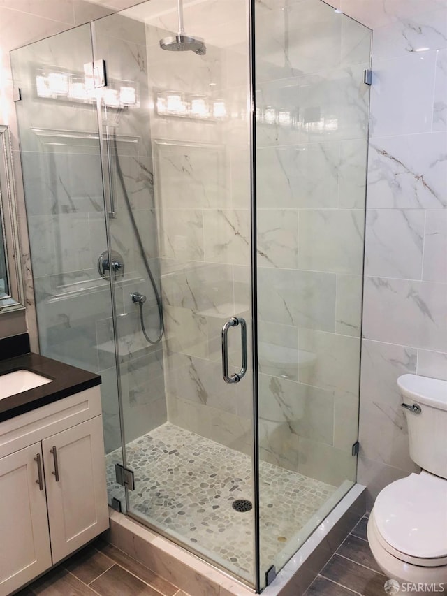 3870 18th St, San Francisco, CA 94114 - bathroom with toilet, a shower stall, and vanity
