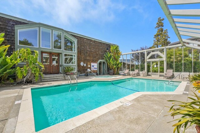 95 Ora Way Unit 303F, San Francisco, CA 94131 - community pool with a hot tub, a patio, and french doors